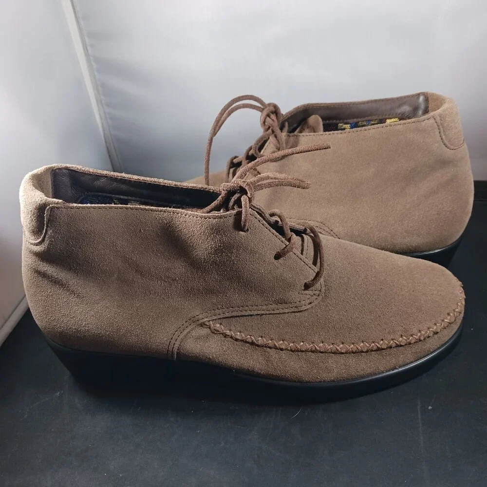 SAS Womens Kich Lace-Up Ankle Bootie Size 8.5 WW Almond Brown Suede Moc Toe